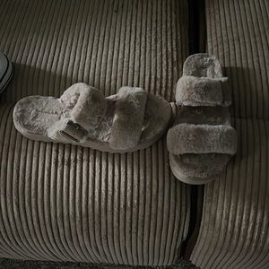 Slide on sandles
